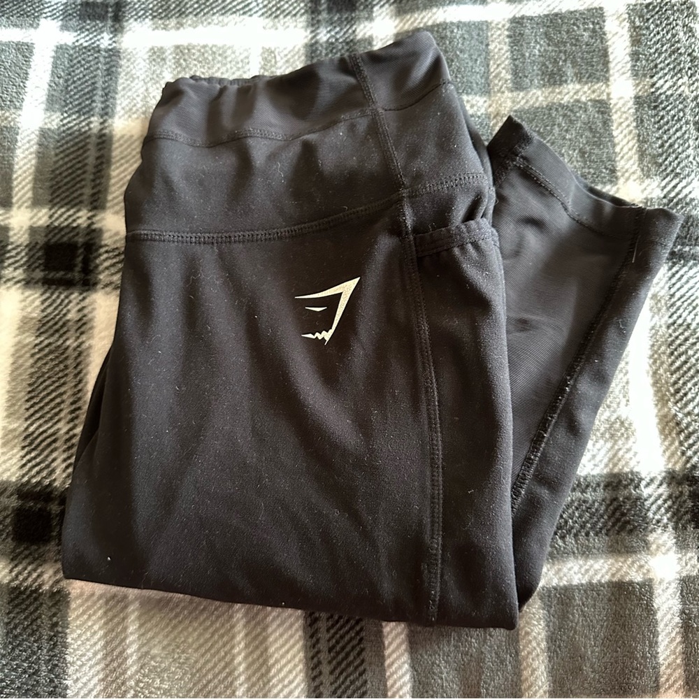 gymshark black leggings size small